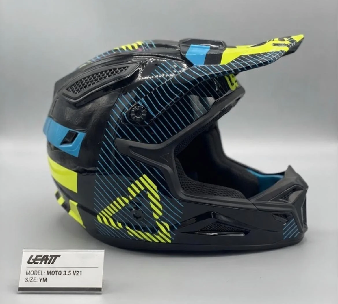 2DA SELECCION SIN CAMBIO CASCO LEATT JUNIOR