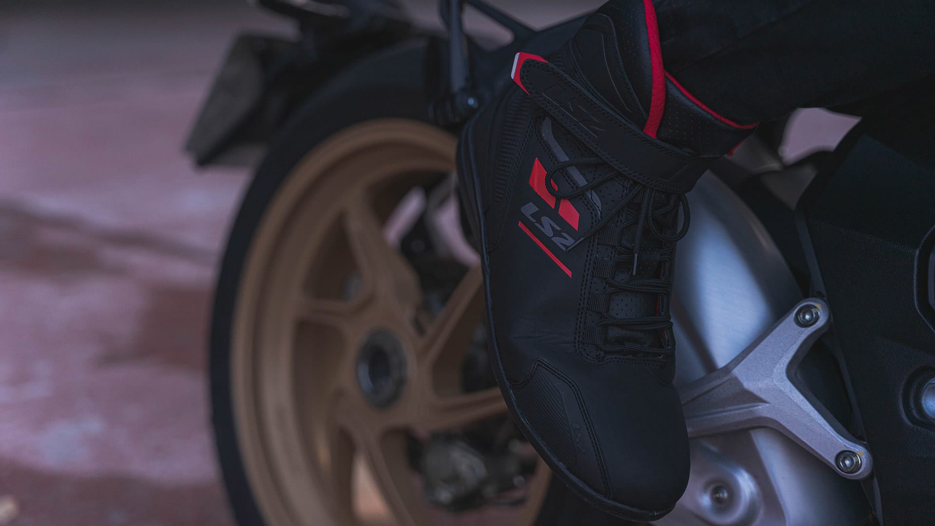 BOTA LS2 GARRA NEGRA AMARILLA HOMBRE