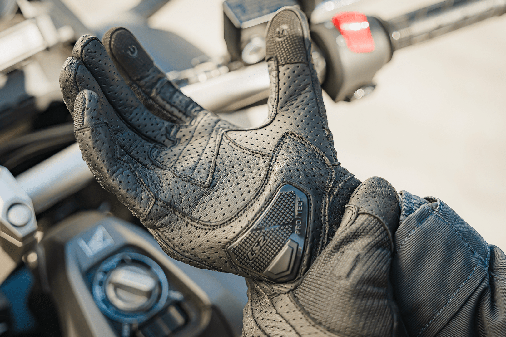 GUANTE LS2 AIR RAPTOR NEGRO HOMBRE